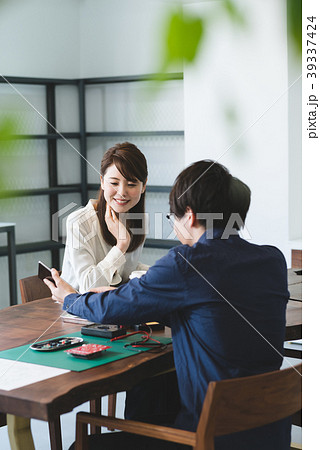 カジュアルビジネスイメージ カジュアルビジネスイメージ 39337424