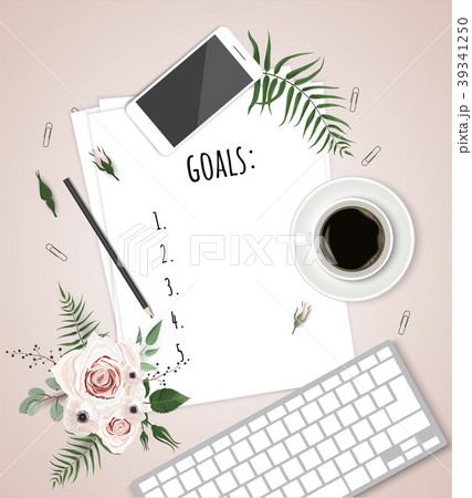 Top view 2018 goals list with notebook Top view 2018 goals list with notebook 39341250