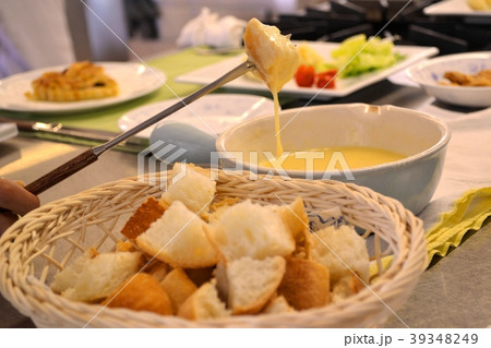 とろーりチーズフォンデュ 39348249