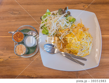 noodles Pad Thai on wood table. 39351983