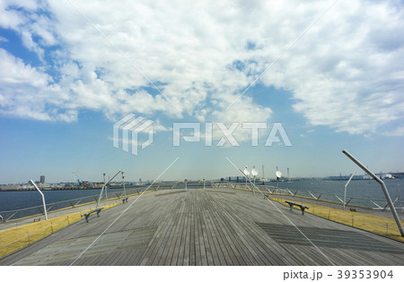 横浜大桟橋 横浜大桟橋 39353904