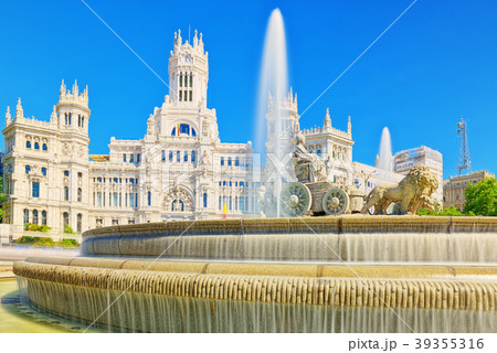 Fountain of the Goddess Cibeles  39355316