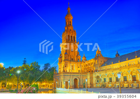 Spain Square (Plaza de Espana) Spain Square (Plaza de Espana) 39355604