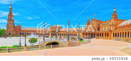 Spain Square (Plaza de Espana)  39355938