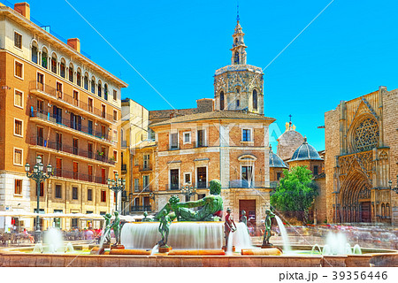 Valencia Fountain Rio Turia on Square Valencia Fountain Rio Turia on Square 39356446