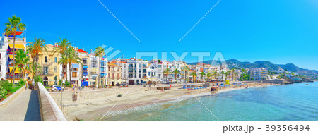 View of the beach and the sea shore  39356494