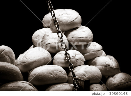 Heap of bread Heap of bread 39360148