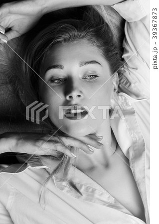 sensual young woman sensual young woman 39367873
