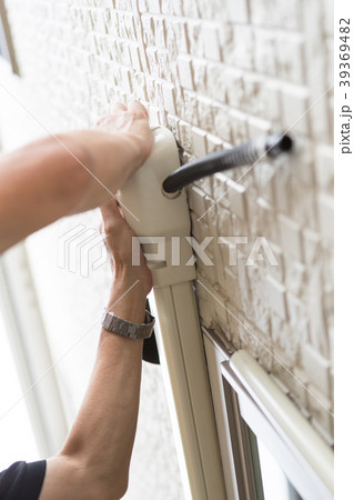 installation of an air conditioner installation of an air conditioner 39369482