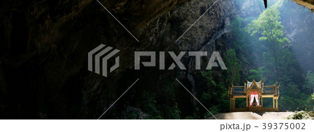 Ancient architecture in mountain cave 39375002