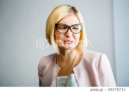 Young blonde woman Young blonde woman 39379731