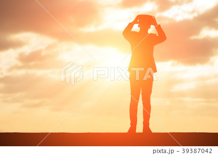 silhouette of business man 39387042