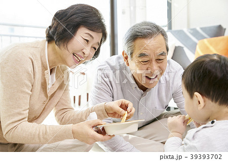 3 ３ 育児 39393702