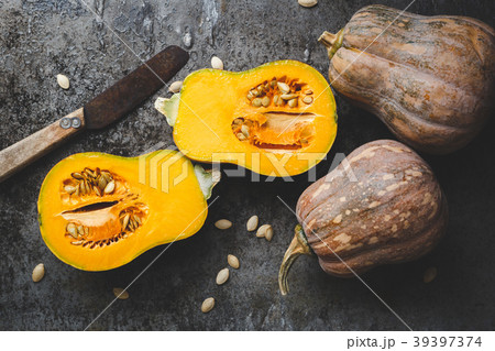 Butternut pumpkins Butternut pumpkins 39397374