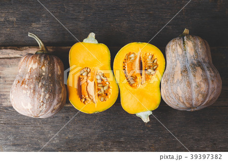 Butternut pumpkins Butternut pumpkins 39397382