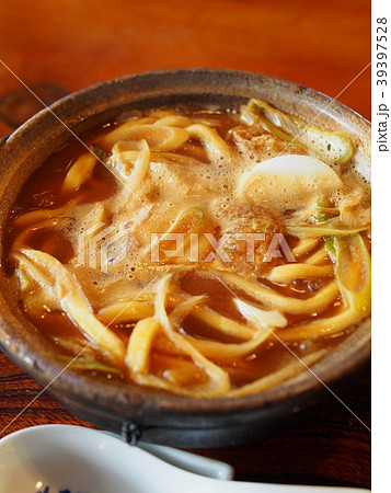 名古屋名物 「味噌煮込みうどん」 39397528