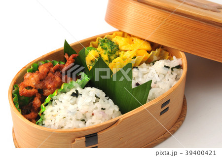 曲げわっぱ おむすび弁当 39400421