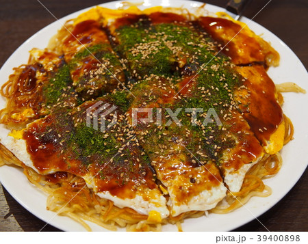 広島名物 「広島風お好み焼き」 39400898