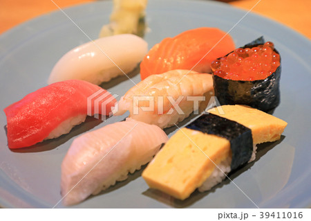 おいしい鮨盛合わせ おいしい鮨盛合わせ 39411016