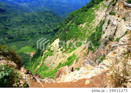 暑寒別岳の断崖 39411375