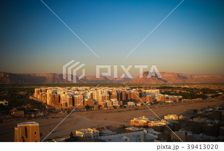 Panorama of Shibam mud skyscrapers, Hadramout Panorama of Shibam mud skyscrapers, Hadramout 39413020