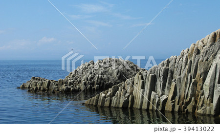 Rocks in Stolbchatiy cape, Kunashir 39413022