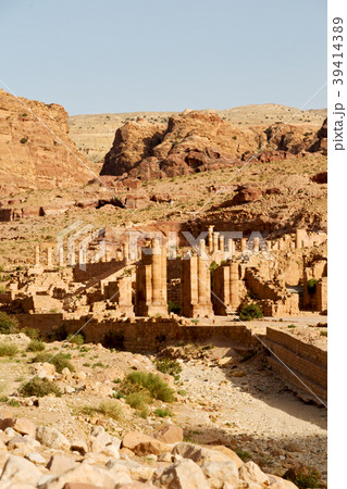 the antique street full of columns and  heritage 39414389