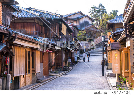 《京都府》二年坂・早朝 《京都府》二年坂・早朝 39427486