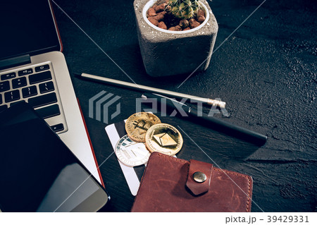 The golden bitcoin on credit card 39429331