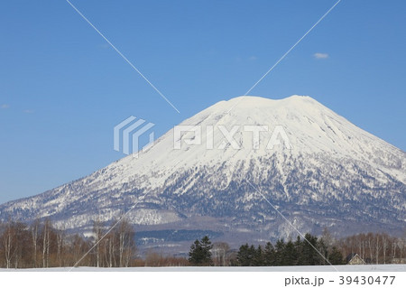 ニセコ町、宮田地区から見る羊蹄山 ニセコ町、宮田地区から見る羊蹄山 39430477
