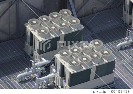 屋上の室外機 39435418