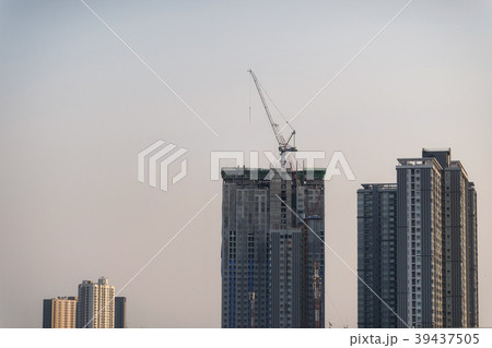 Skyscraper building construction with tower cranes Skyscraper building construction with tower cranes 39437505