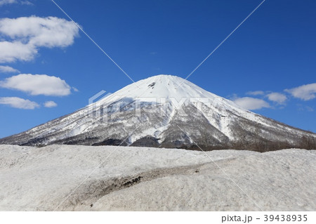 真狩村、新陽地区から見る羊蹄山 真狩村、新陽地区から見る羊蹄山 39438935