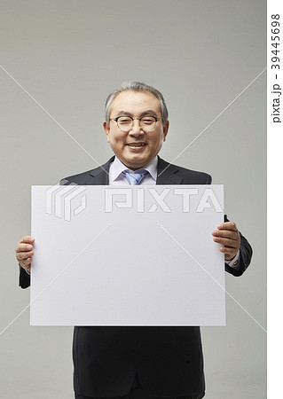 ビジネスマン 高齢者 老人 39445698