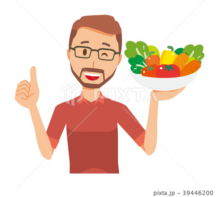 メガネをかけて髭を生やした男性が野菜を持っている 39446200