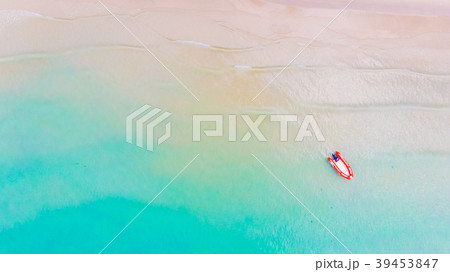 Aerial view of sea 39453847