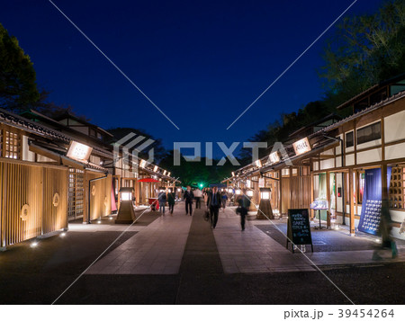 名古屋城下正門エリア　金シャチ横丁 義直ゾーンの賑わい　　夜景 39454264