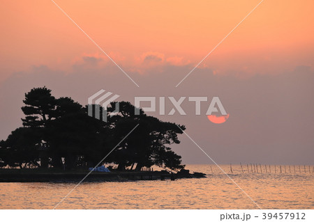 松江市宍道湖の夕日 松江市宍道湖の夕日 39457912