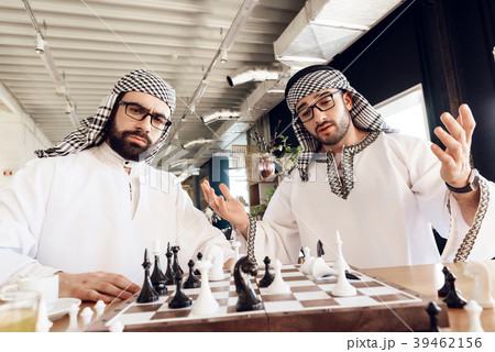 Two arab businessmen  39462156