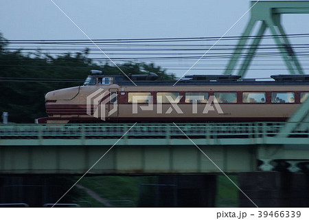 高崎線：ホームライナー鴻巣（489系ボンネット電車） 39466339