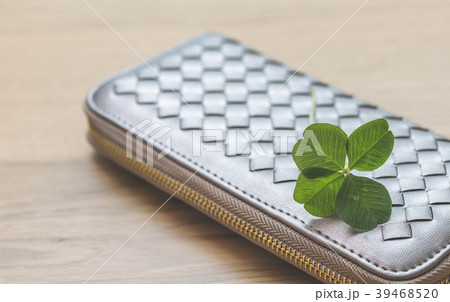 四つ葉 四つ葉 39468520