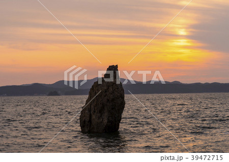 岩 石 グー 39472715