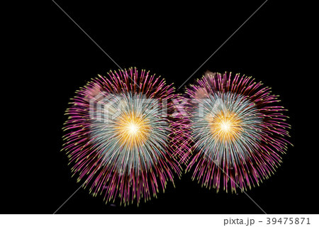 花火 尺玉の打ち上げ 秩父夜祭花火大会 花火 尺玉の打ち上げ 秩父夜祭花火大会 39475871