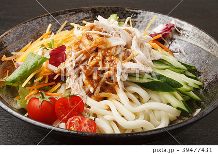 棒棒鶏のサラダうどん 棒棒鶏のサラダうどん 39477431