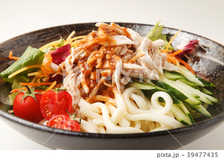 棒棒鶏のサラダうどん 棒棒鶏のサラダうどん 39477435