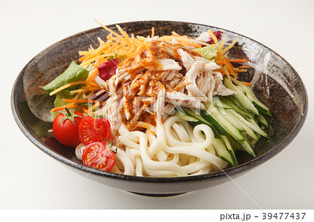 棒棒鶏のサラダうどん 39477437