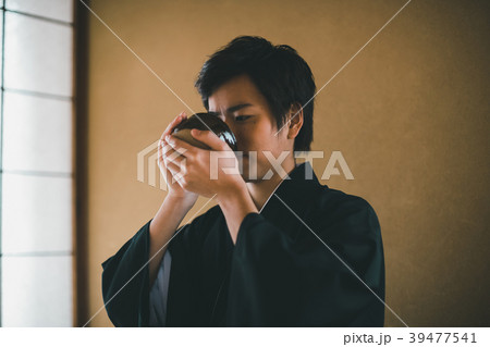 Montsuki-hakama Montsuki-hakama 39477541