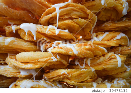 Roti Canai, roti fried indian food Roti Canai, roti fried indian food 39478152
