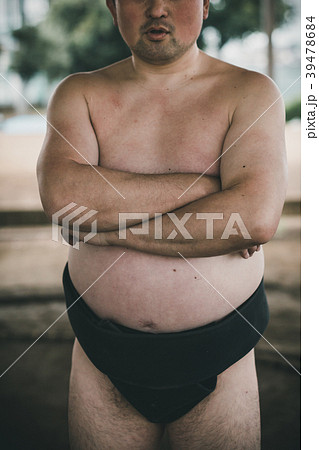 Sumo wrestling 39478684