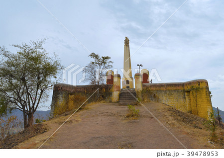 Back side view of Char Bhinti or four walls 39478953